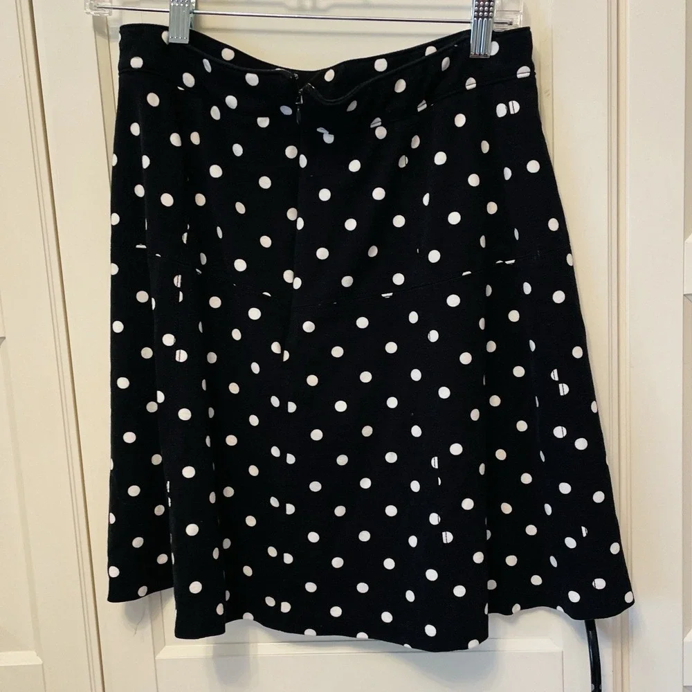 Ann Taylor‎ Black White  Polka Dot Stretch Knit Skater Skirt Size 6